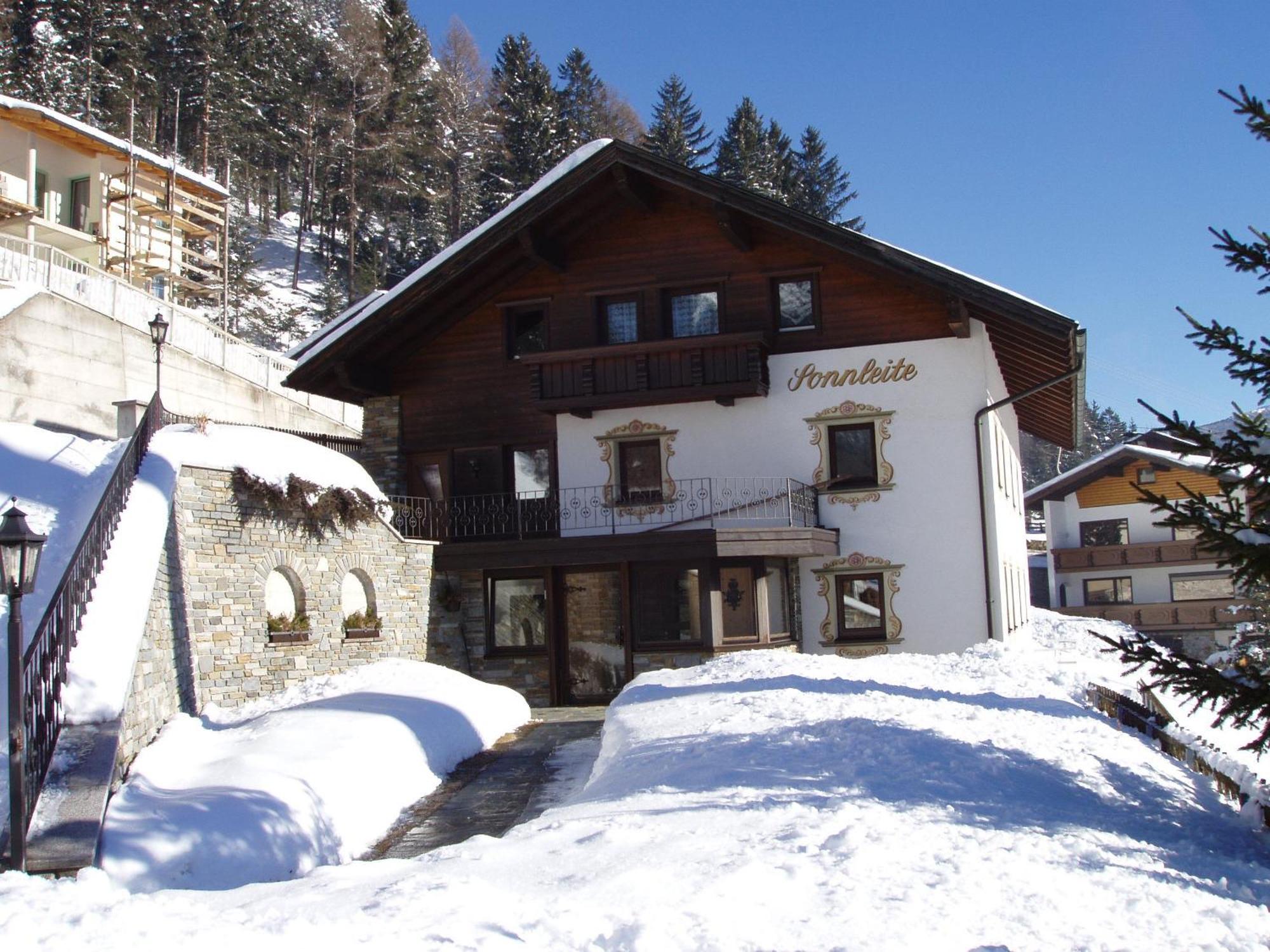 Haus Sonnleite Daire Trins Dış mekan fotoğraf
